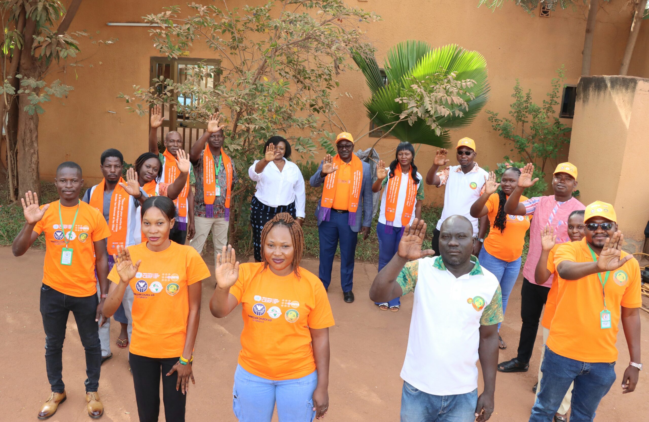  »𝐓𝐨𝐮𝐬 𝐮𝐧𝐢𝐬 𝐩𝐨𝐮𝐫 𝐦𝐞𝐭𝐭𝐫𝐞 𝐟𝐢𝐧 𝐚̀ 𝐥𝐚 𝐯𝐢𝐨𝐥𝐞𝐧𝐜𝐞 𝐧𝐮𝐦𝐞́𝐫𝐢𝐪𝐮𝐞 𝐜𝐨𝐧𝐭𝐫𝐞 𝐭𝐨𝐮𝐭𝐞𝐬 𝐥𝐞𝐬 𝐟𝐞𝐦𝐦𝐞𝐬 𝐞𝐭 𝐥𝐞𝐬 𝐟𝐢𝐥𝐥𝐞𝐬 »